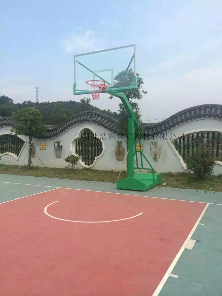現(xiàn)在用的標(biāo)準(zhǔn)籃球架規(guī)格是？
